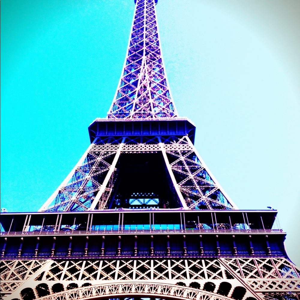 Meet your Posher, Ara