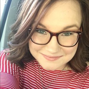 Meet your Posher, Kendra