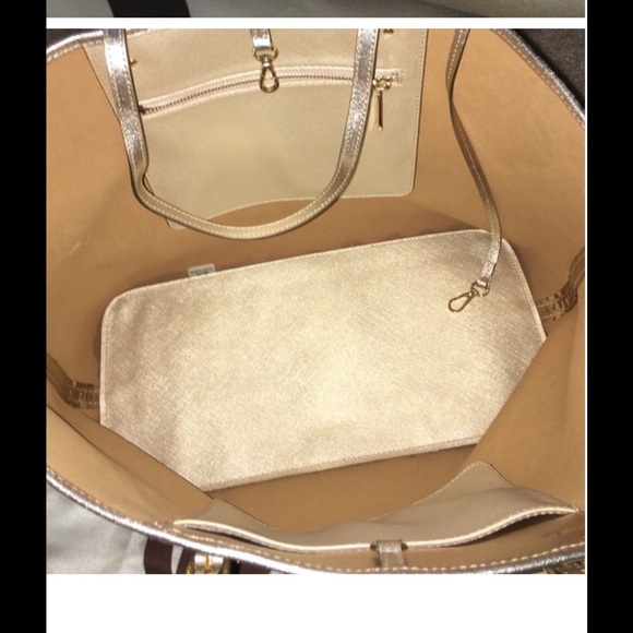 *SOLD*  Michael Kors jet set gold travel tote - Picture 2 of 4