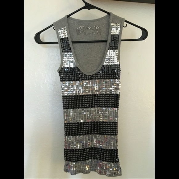 ✨Stunning Top ✨