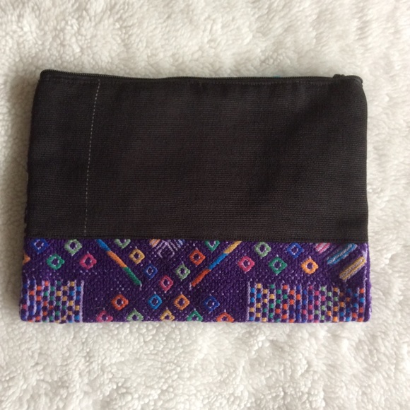 **SOLD** Huipil Clutch/iPad Pouch - Picture 3 of 4