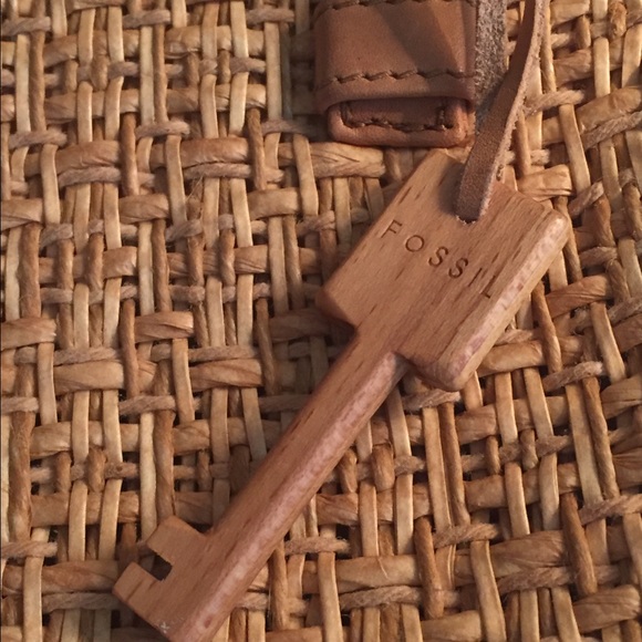 Fossil Woven Straw Purse - Picture 2 of 2