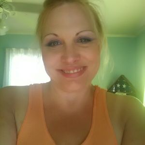 Meet your Posher, Suzanne