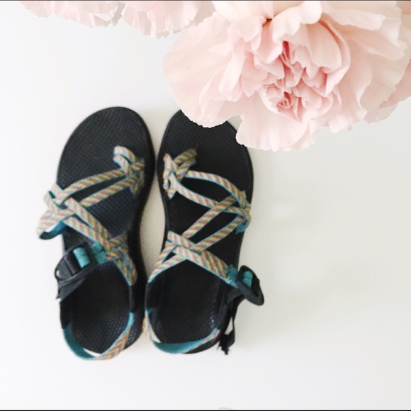 Chacos | Fiesta/rainbow print