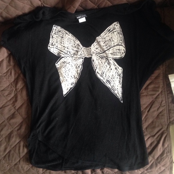 Black printed tee - Picture 1 of 1