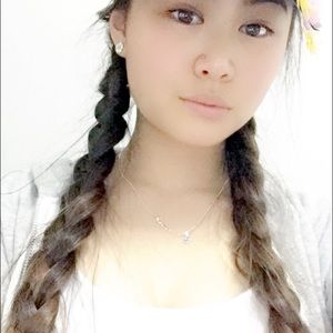 Meet your Posher, Alison