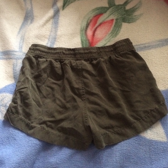 shorts - Picture 2 of 2