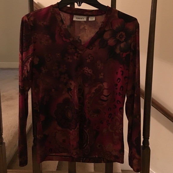 Chico's top size 0 (fits like a small)