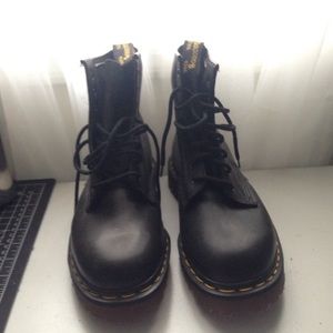 NEW Doc Martens