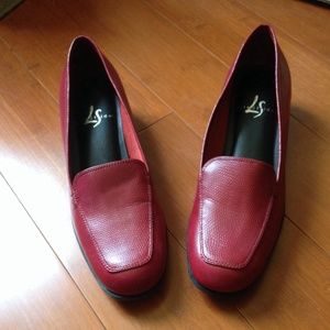 New Raspberry Life Stride Oxford Shoes