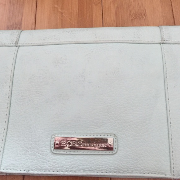 BCBG clutch - Picture 2 of 4
