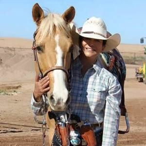 Meet your Posher, Becky