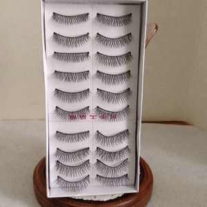 FALSE EYELASHES 10 PRS. BLK NIP