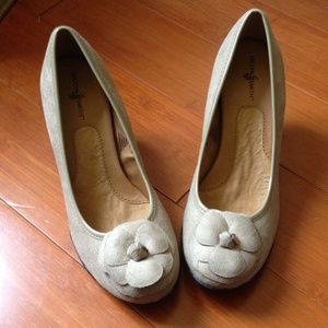 Like New Nude Faux Suede Heels with Floral Front
