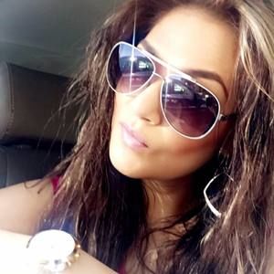 Meet your Posher, Mia