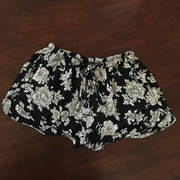 Brandy Melville shorts