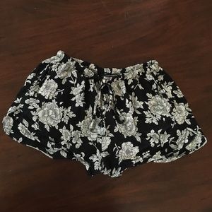 Brandy Melville shorts