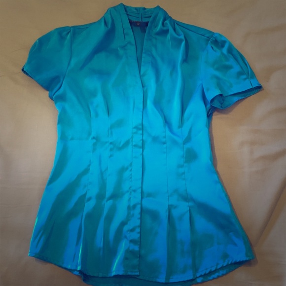 Express cap sleeve faux button down