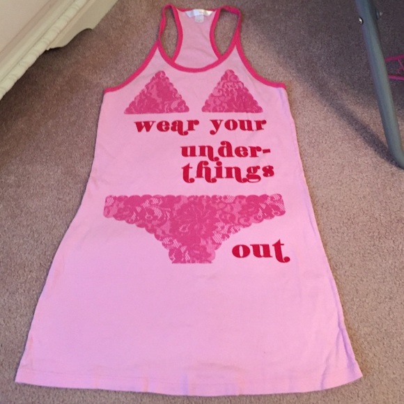 VS PINK coverup