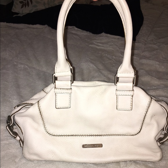 Michael Kors Purse All White Soft Leather - Picture 1 of 3