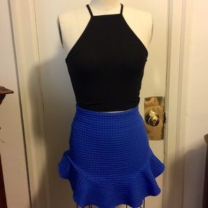 Textured knit Zara skirt with ruffle