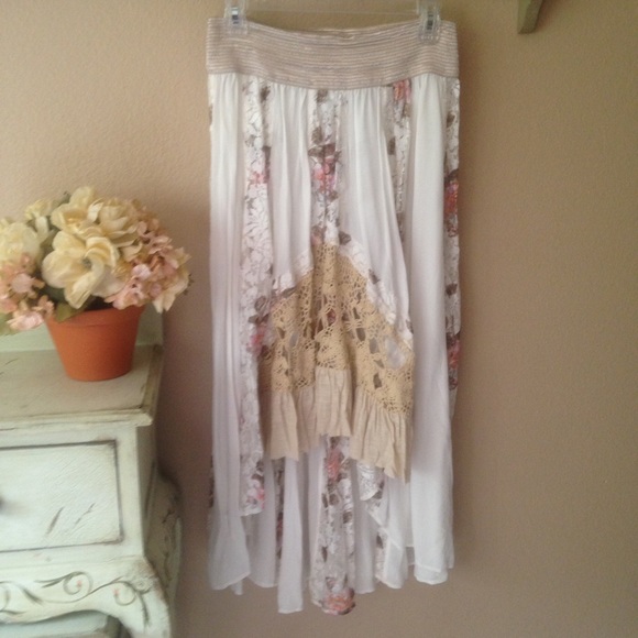 🚫SOLD🚫 FREE PEOPLE 🌷 Crochet vintage maxi skirt - Picture 3 of 4