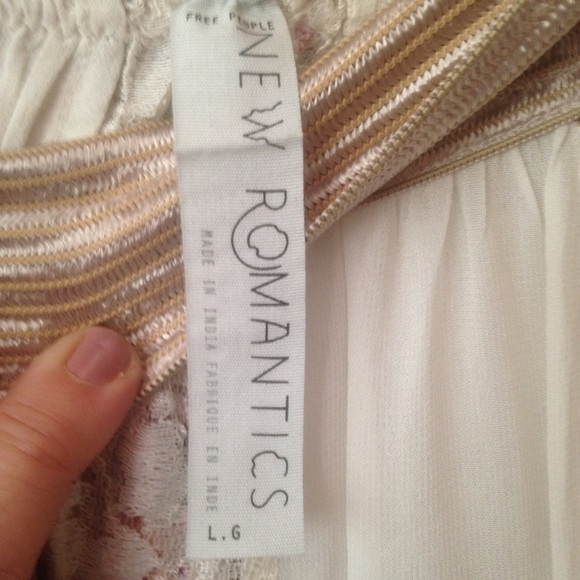 🚫SOLD🚫 FREE PEOPLE 🌷 Crochet vintage maxi skirt - Picture 4 of 4