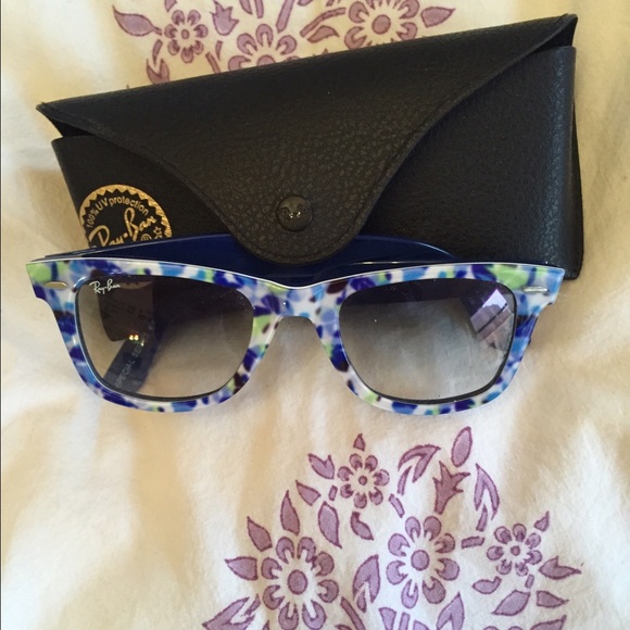 Sunglasses - Picture 1 of 1