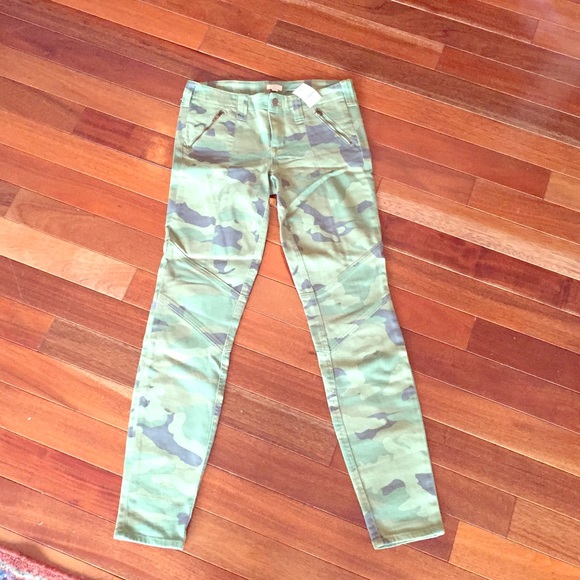 NWT J.Crew Camouflage Stretch Skinny Jeans - 2