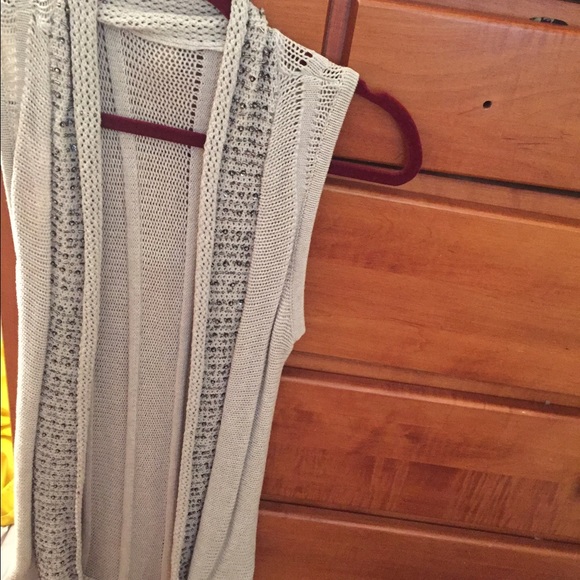 Sweater vest - Picture 5 of 5