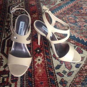 Steve Madden nude heels