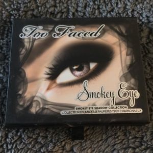 Too Faced smoky eyes pallet