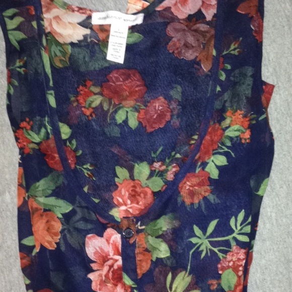Flowing floral print button up tank top