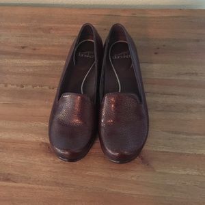 Dansko Olivia Brown Cobblestone Loafers