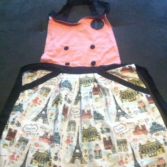Parisian theme apron Cynthia rowley