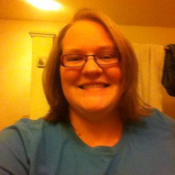 Meet your Posher, Alisha