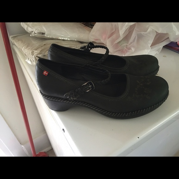 ECCO Vegan Leather Shoes
