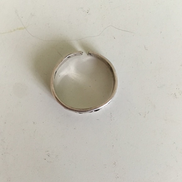 Wave Ring - Picture 2 of 2