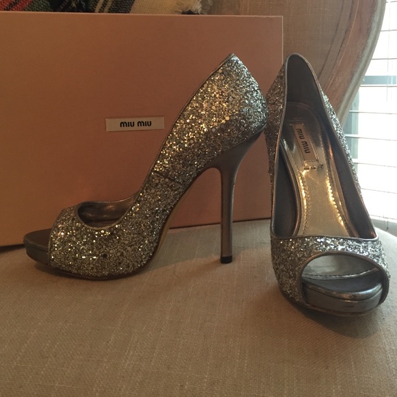 Miu Miu glitter pumps - silver, with box