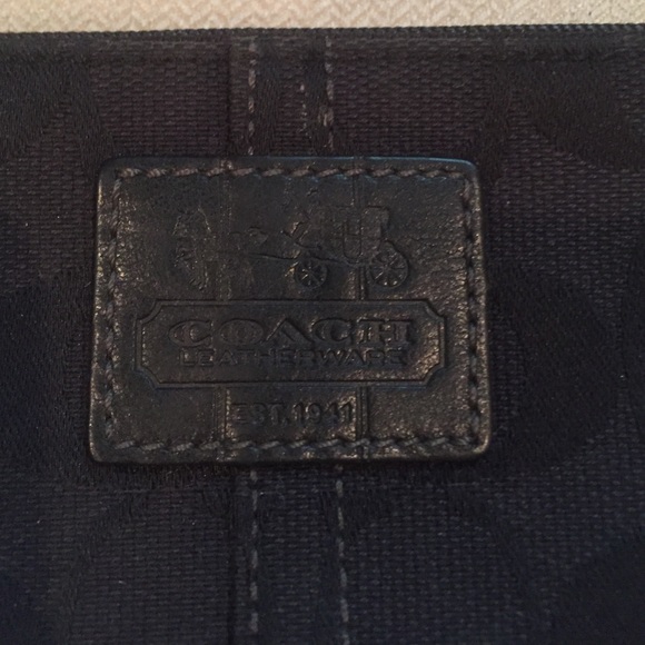 Coach wristlet- black - Picture 2 of 3