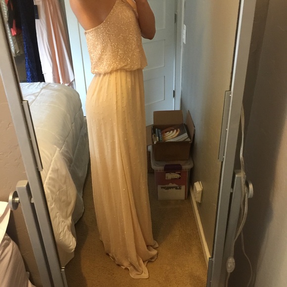 Prom / formal dress - Picture 2 of 4