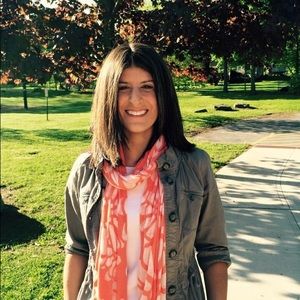 Meet your Posher, Nicole