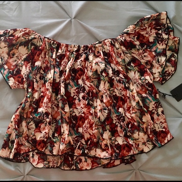 Adorable Floral Ruffle Top