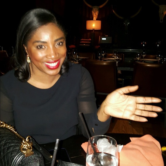 Meet your Posher, Yvette