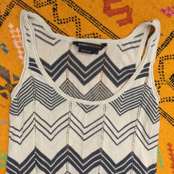 BCBG Tank Top - Picture 2 of 4