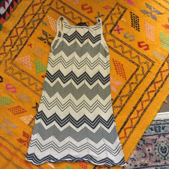 BCBG Tank Top - Picture 4 of 4