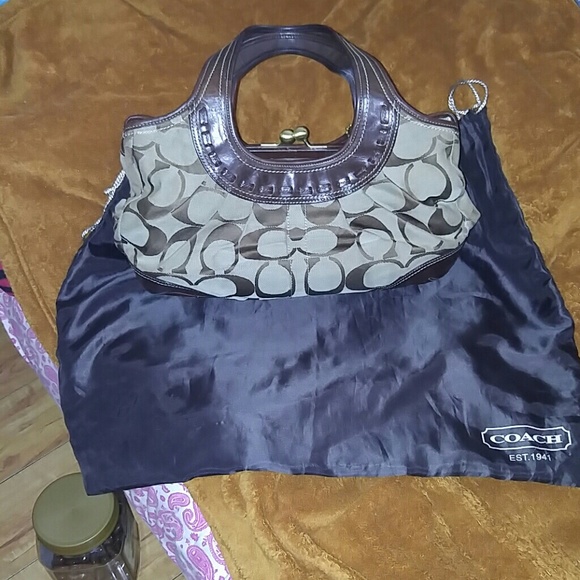 Coach LG purse