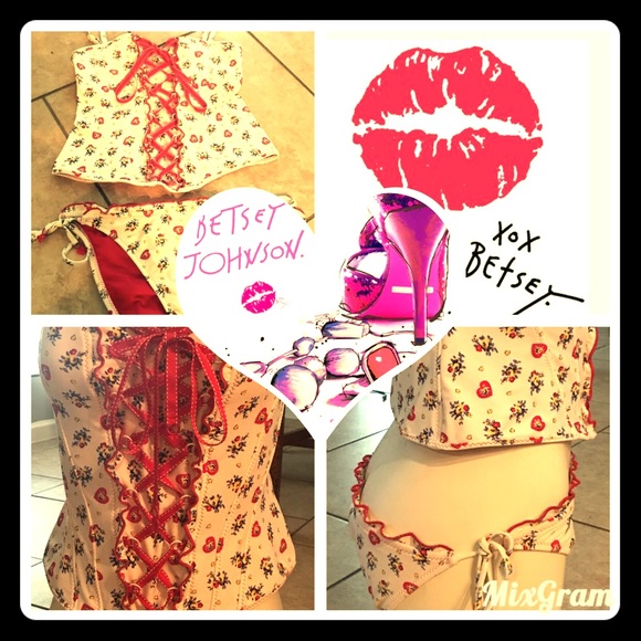 🌸 BETSEY JOHNSON BIKINI impress someone  🌸