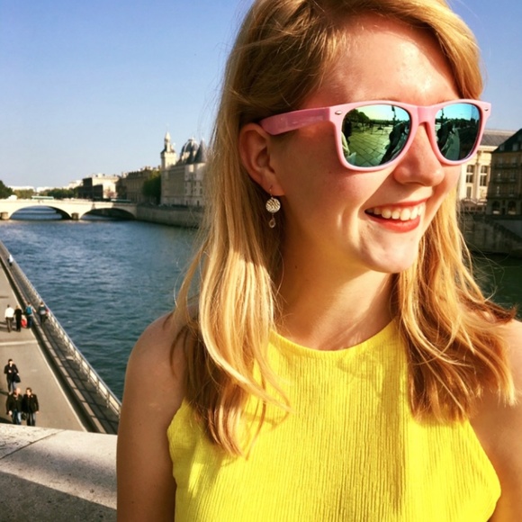 Meet your Posher, Regan - Picture 2 of 2