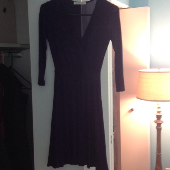 Small Navy Blue V-neck dress